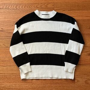Moon & Madison Striped Crewneck Sweater in Black and White